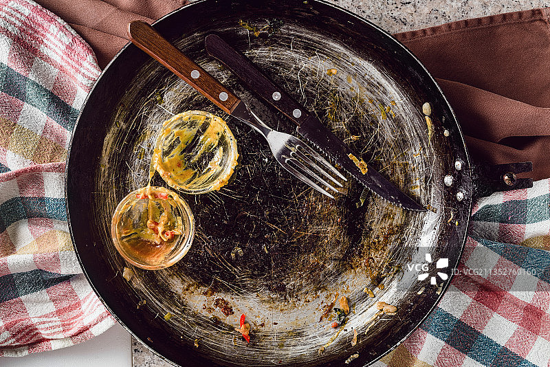 直接上方拍摄的食物在盘子上的桌子图片素材