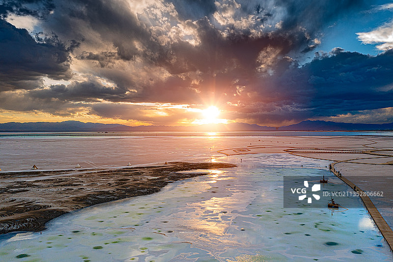 茶卡落日图片素材