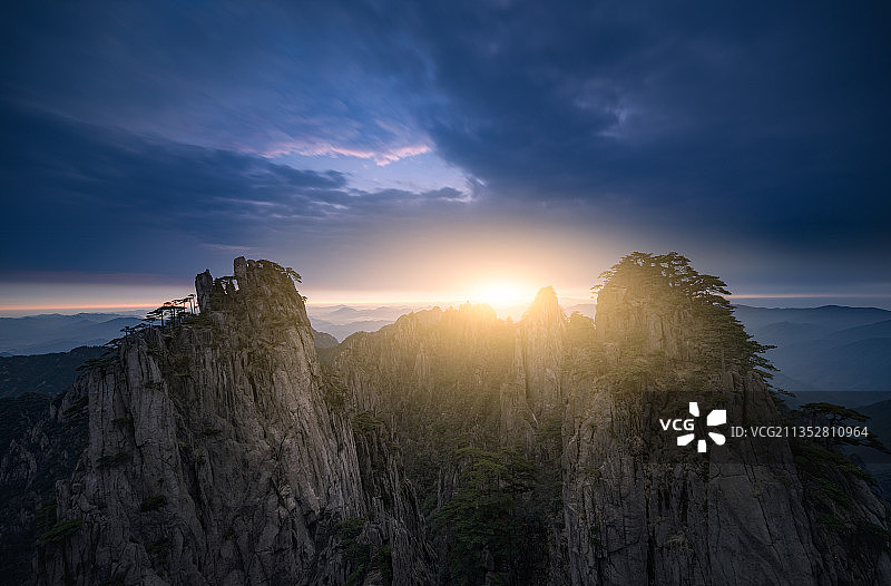 黄山 始信峰 日出图片素材
