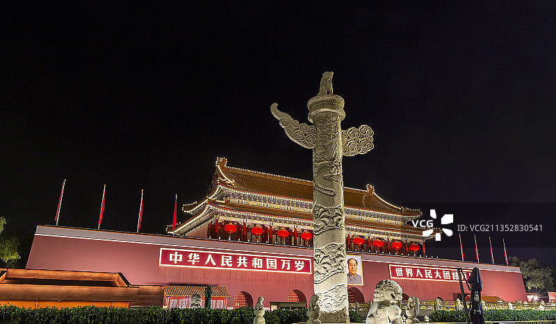 北京天安门城楼与华表夜景图片素材