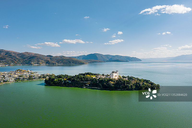 航拍云南大理洱海南诏风情岛自然风光图片素材