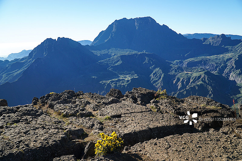 留尼汪岛拉波塞雄群山风光，晴空万里图片素材