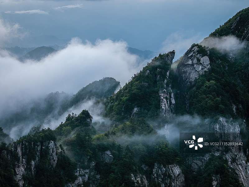 河南洛阳嵩县白云山图片素材