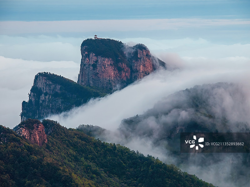 河南洛阳嵩县白云山图片素材