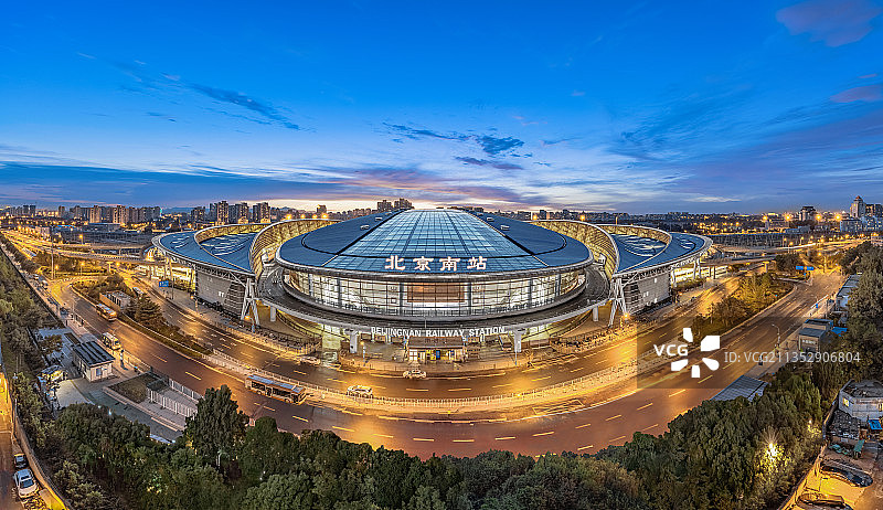 北京南站 城市夜景 高铁站 候车厅 高速 公路 交通图片素材