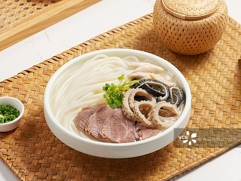 羊肉米线图片素材