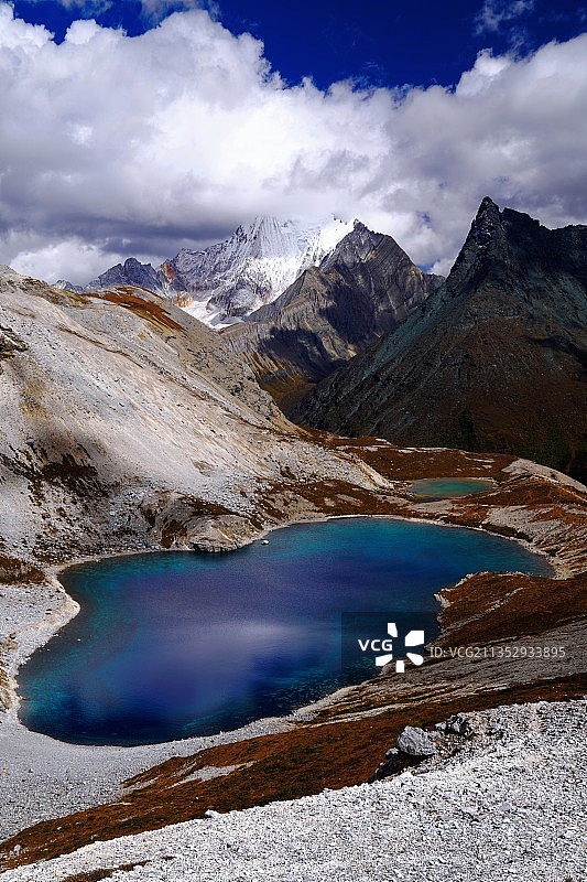 五色海的蓝眼睛图片素材