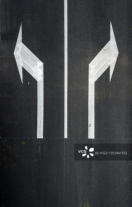 公路指引箭头图片素材