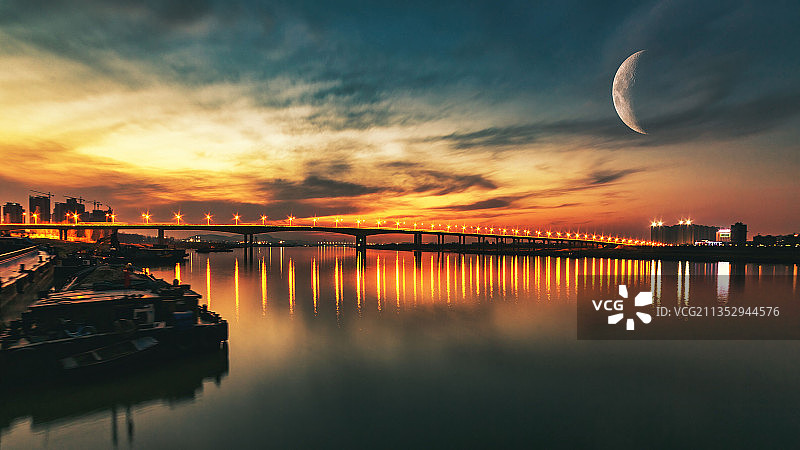 夜空下的桥图片素材