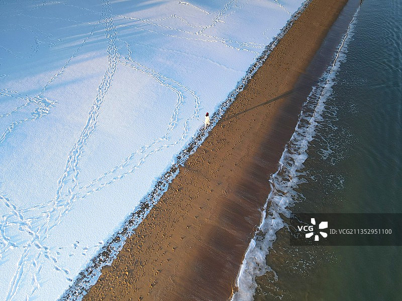 大雪后的海滩图片素材