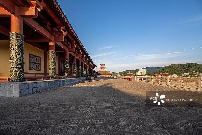 横店影视城秦王宫四海归一殿广场图片素材