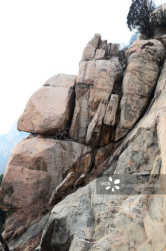 山东泰安天外村扇子崖险峻山脉图片素材