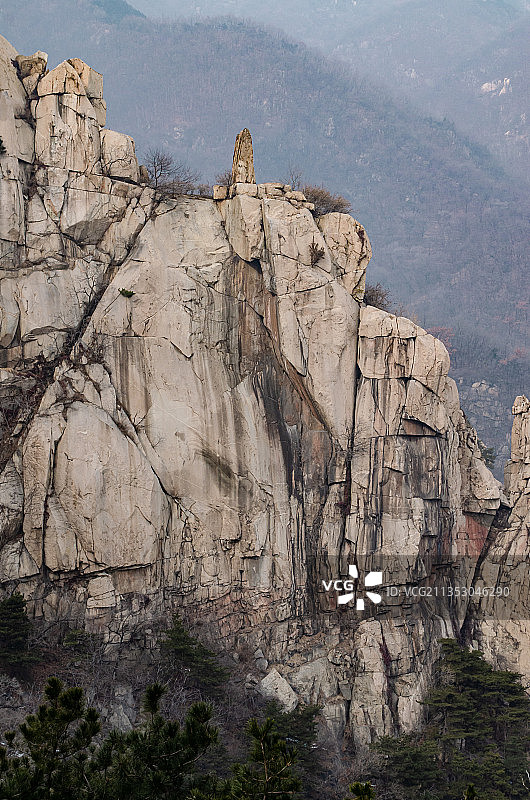 山东泰安天外村扇子崖险峻山脉图片素材