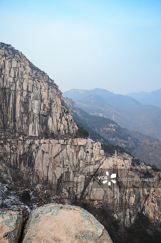 山东泰安天外村扇子崖险峻山脉图片素材