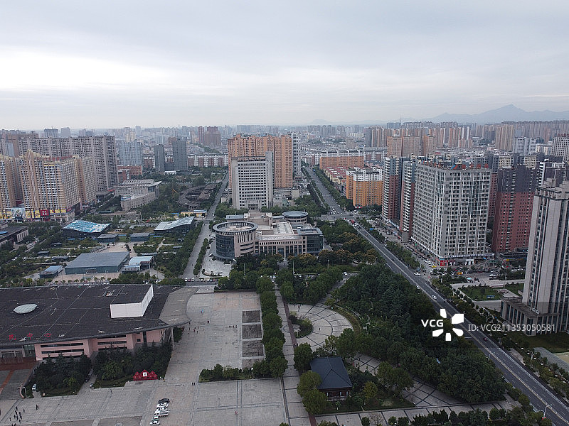 驻马店市 驿城区  开源大道 天中广场 市民中心 天中柱 开图片素材