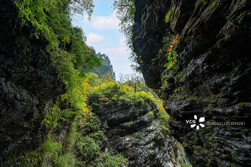 陇南官鹅沟峡谷一线天图片素材