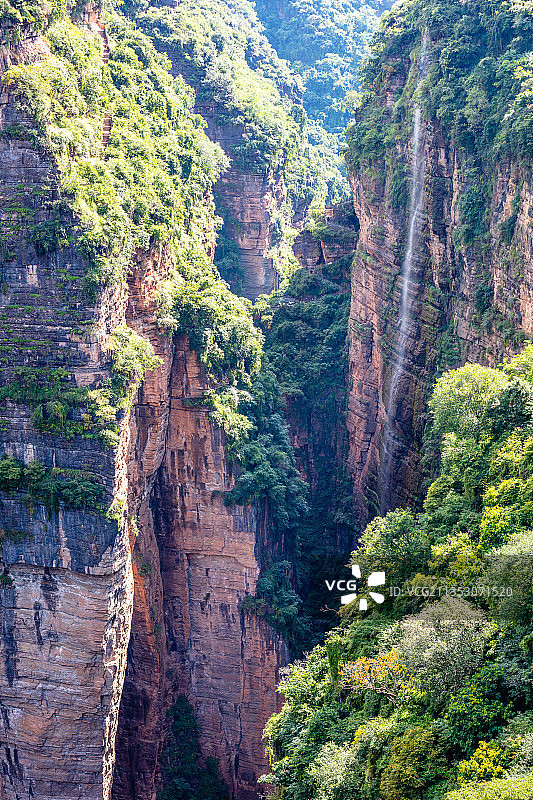 云南省楚雄州武定县己衣大裂谷图片素材