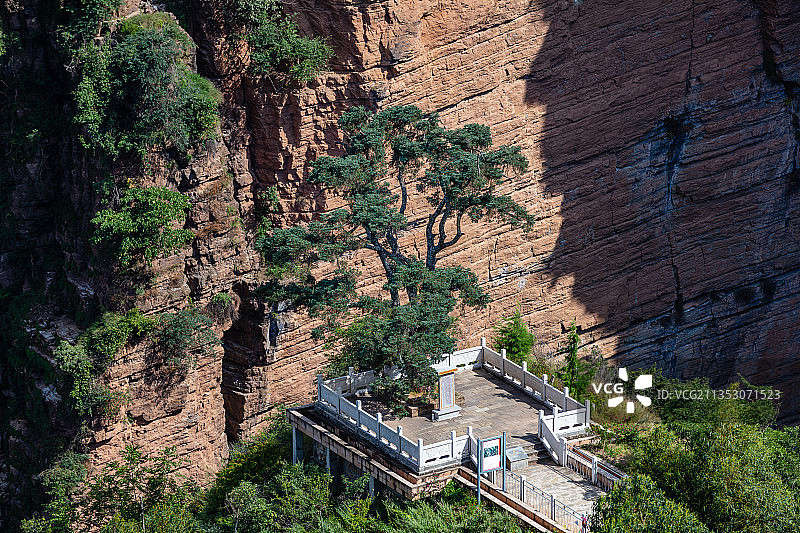 云南省楚雄州武定县己衣大裂谷图片素材