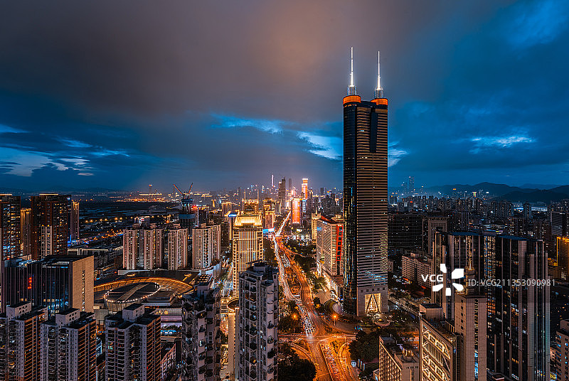 夜色地王大厦图片素材