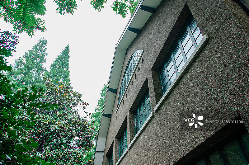 上海宋庆龄故居里的建筑和环境图片素材