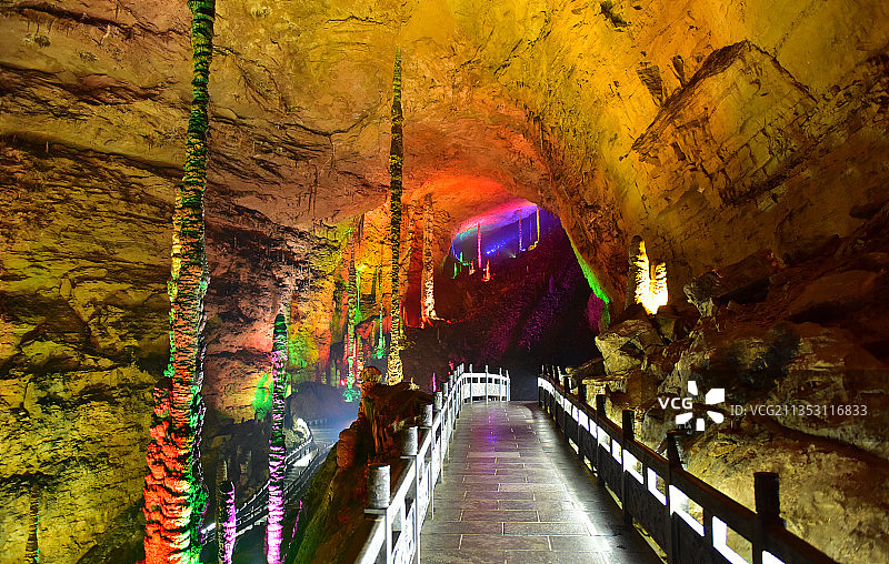 湖南省张家界市武陵源风景名胜区黄龙洞景区航拍图片素材