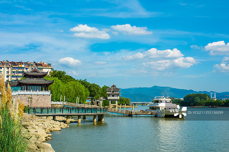 杭州富阳风光 富春江 风光风景 城市环境 旅游景点 游船码头图片素材