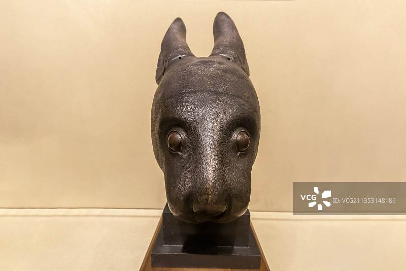 中国国家博物馆馆藏：圆明园兔首铜像图片素材