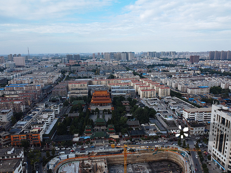许昌 魏都区  春秋广场  胖东来 建设路 曹魏古城图片素材