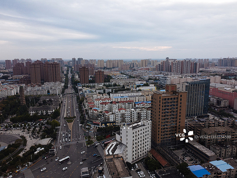 许昌 魏都区  文峰塔 文峰广场 文峰中路 七一路  胖东来图片素材