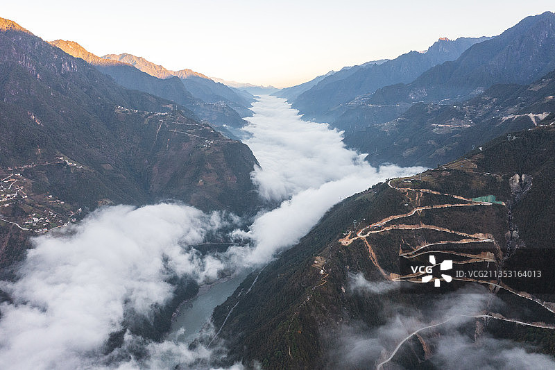 云南省怒江州怒江大峡谷航拍风光图片素材
