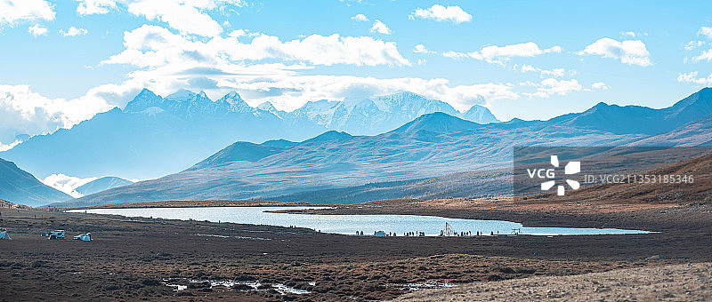 康定贡嘎群山红海子图片素材