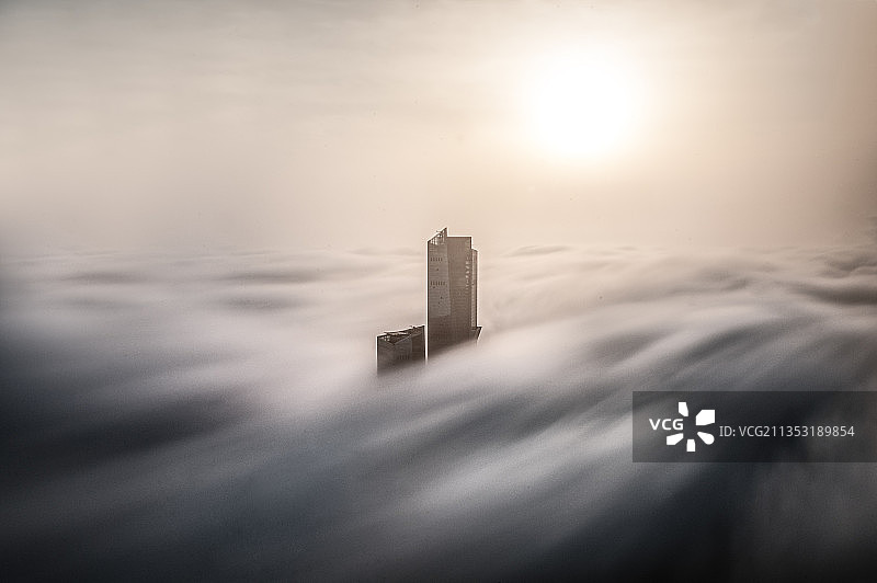 大连裕景中心平流雾图片素材