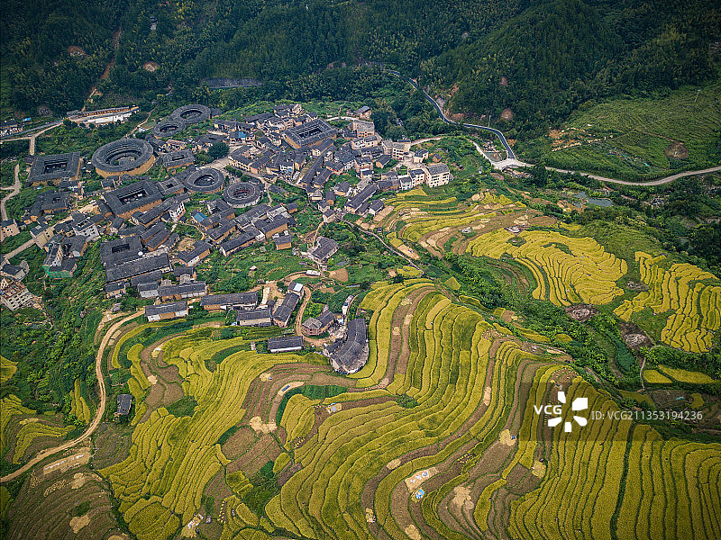 航拍中国福建省龙岩市永定土楼图片素材