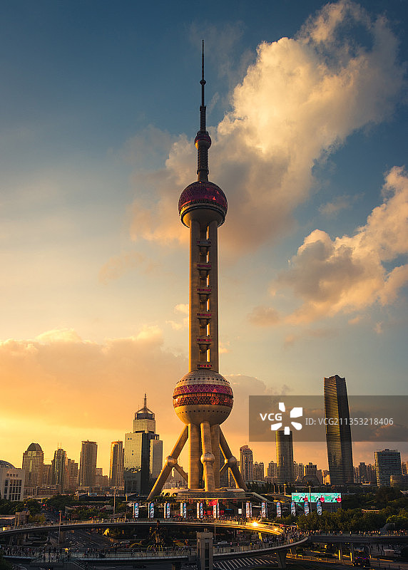 日落时分东方明珠图片素材