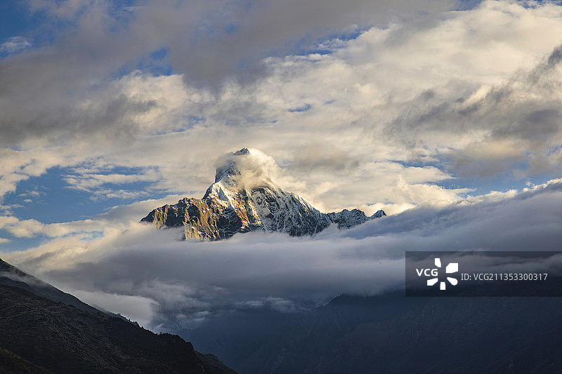 蜀山皇后的“围脖”—斯古拉神山图片素材
