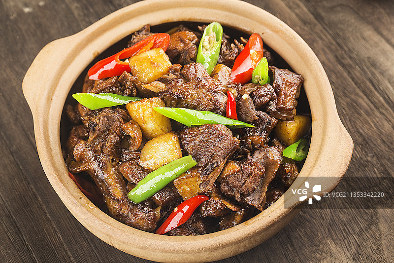 啤酒鸭煲图片素材