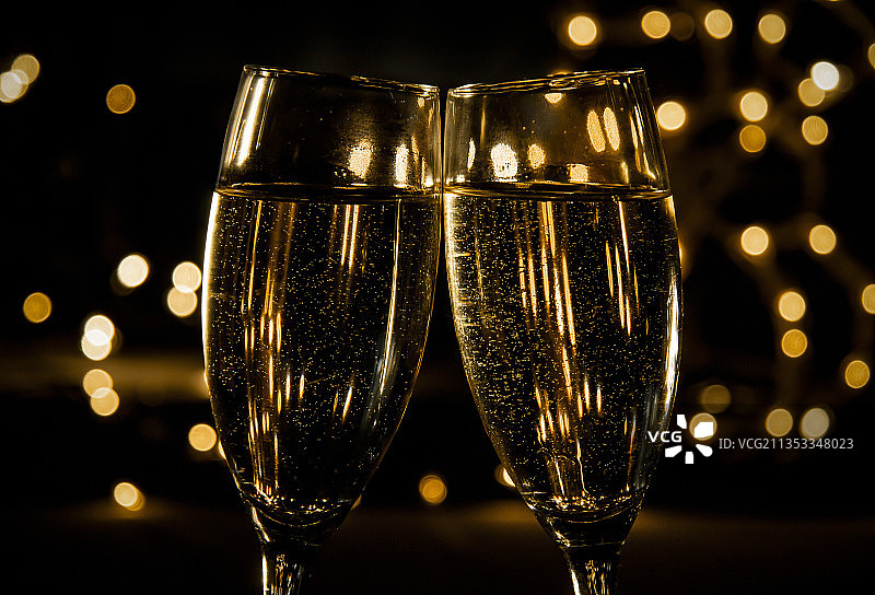 香槟酒杯特写图片素材