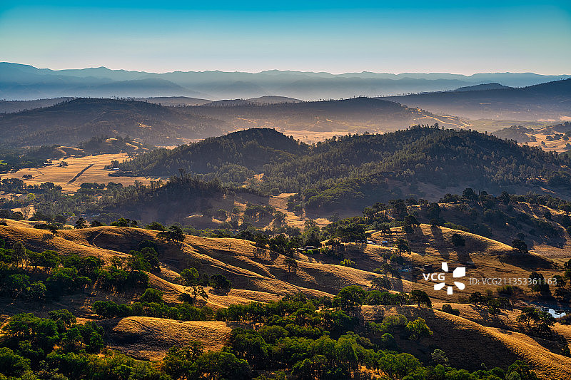 美国加利福尼亚州纳帕县的天空下的景观高角度景观图片素材