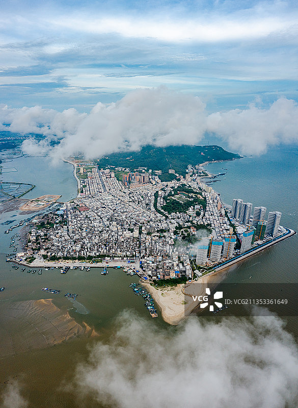 中国广东省阳江市阳西县沙扒湾渔港码头图片素材