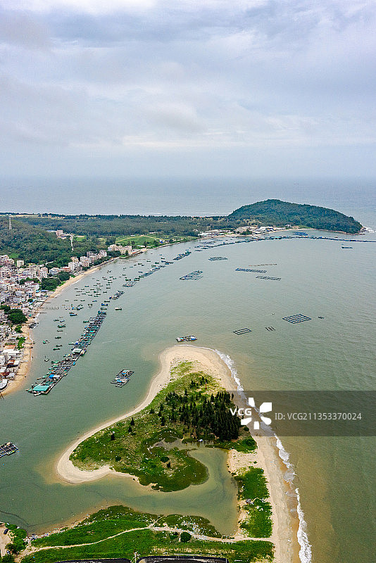 中国广东省阳江市阳西县上洋河北港图片素材