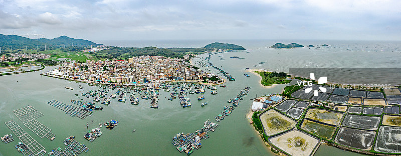 中国广东省阳江市阳西县上洋河北港图片素材