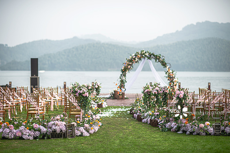 中国江苏省溧阳市天目湖婚礼图片素材