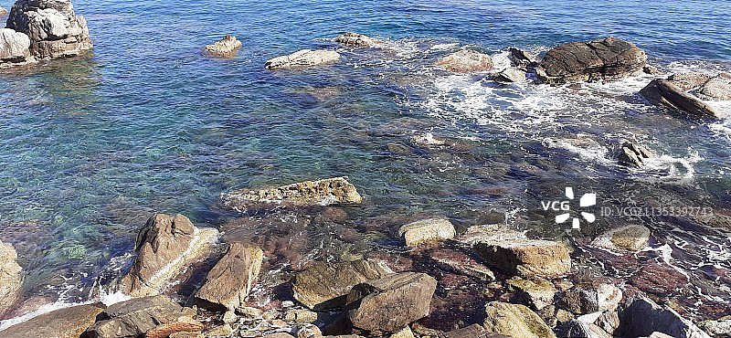 阿尔及利亚安纳巴海滩岩石俯视图图片素材