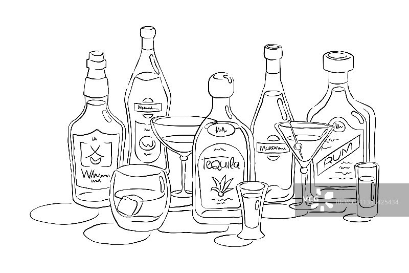 威士忌苦艾酒龙舌兰马提尼酒瓶和酒杯图片素材