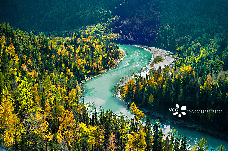 喀纳斯月亮湾图片素材