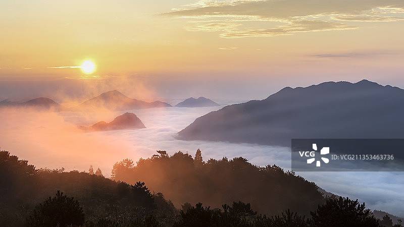 武夷山日出云海图片素材