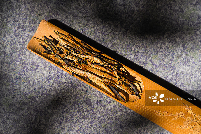 云南滇红大金芽图片素材