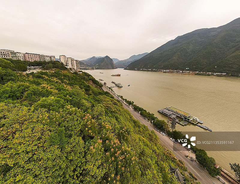 重庆巫山：金秋巫峡美图片素材