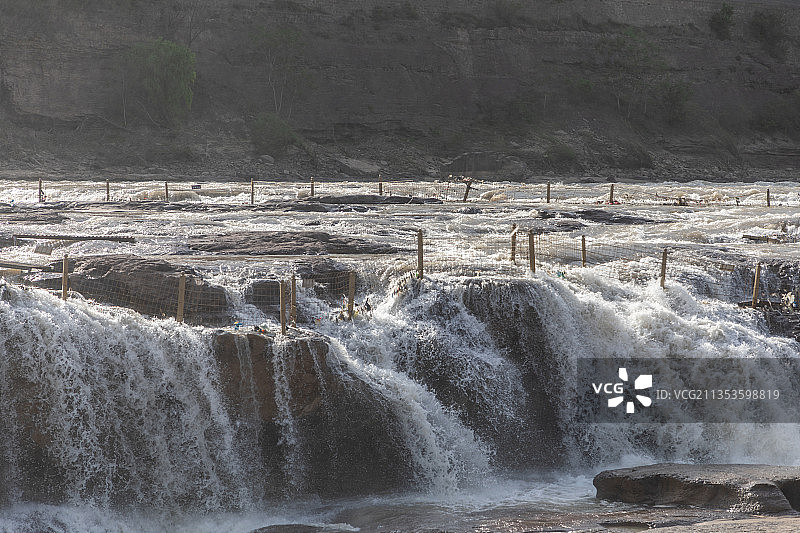 山西省临汾市吉县壶口瀑布图片素材
