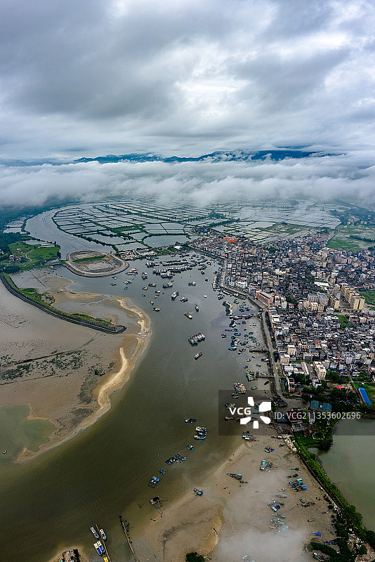 中国广东省阳江市阳西县溪头港图片素材
